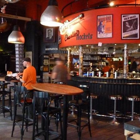 Charlie Rockets Youth Hostel Bruges Esterno foto